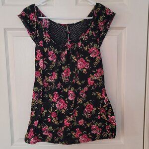 Womens black, green, and pink floral and rose themed top - no size tag, fits L